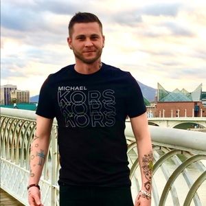 Meet your Posher, Travis